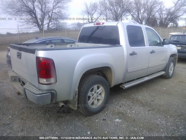 3GTRKVEA5AG138825 - 2010 GMC SIERRA K1500 SLE SILVER photo 4