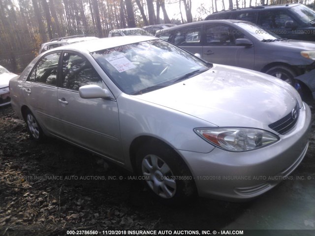 4T1BE32K23U673794 - 2003 TOYOTA CAMRY LE/XLE/SE SILVER photo 1