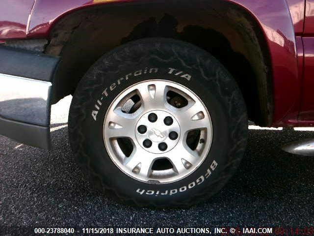 3GNEC12Z15G262215 - 2005 CHEVROLET AVALANCHE C1500 MAROON photo 5