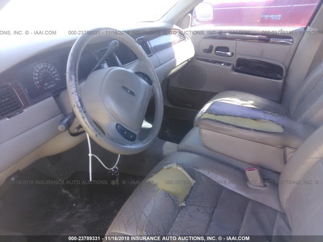 1LNHM81W0YY903296 - 2000 LINCOLN TOWN CAR EXECUTIVE MAROON photo 5