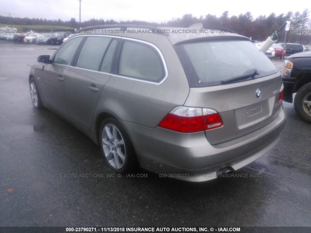 WBANN73596CN00802 - 2006 BMW 530 XIT GREEN photo 3