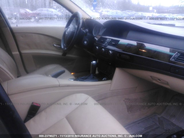 WBANN73596CN00802 - 2006 BMW 530 XIT GREEN photo 5