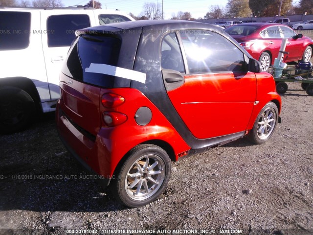 WMEEJ31X28K190451 - 2008 SMART FORTWO PURE/PASSION ORANGE photo 4