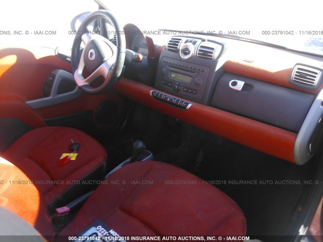 WMEEJ31X28K190451 - 2008 SMART FORTWO PURE/PASSION ORANGE photo 5