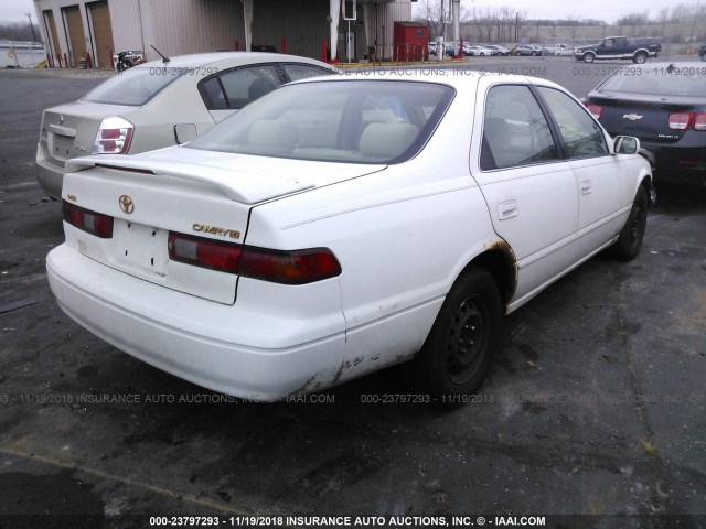 4T1BG22K2VU790900 - 1997 TOYOTA CAMRY CE/LE/XLE 白色 照片 4