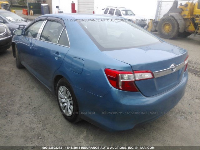 4T1BF1FK8EU813068 - 2014 TOYOTA CAMRY L/SE/LE/XLE Mavi foto 3