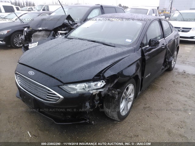 3FA6P0LUXJR128161 - 2018 FORD FUSION SE HYBRID BLACK photo 2