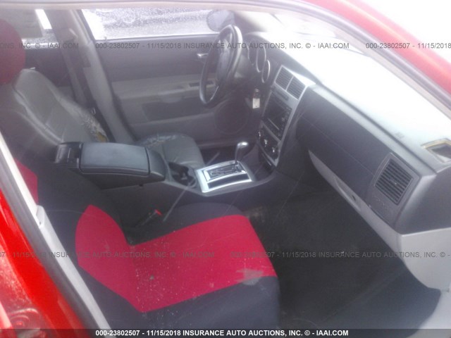 2B3LA53H47H819075 - 2007 DODGE CHARGER R/T RED photo 5