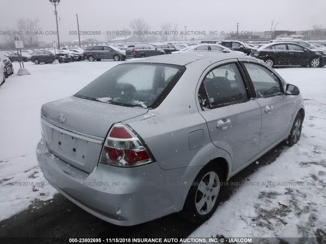KL1TD56678B019436 - 2008 CHEVROLET AVEO LS SILVER photo 4