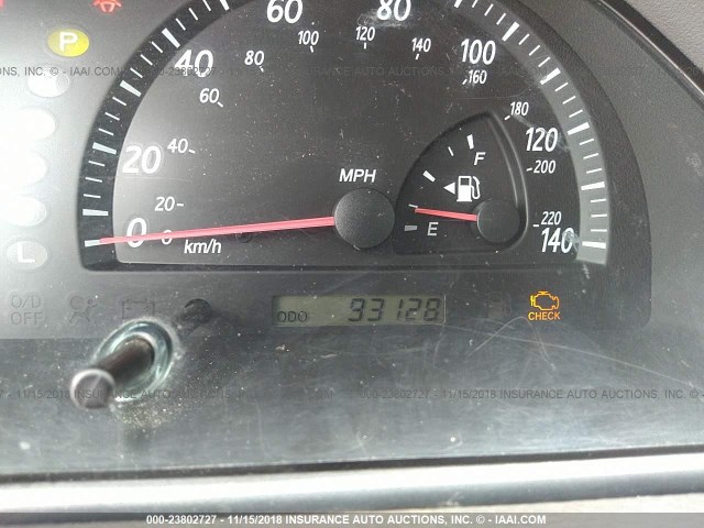 JTDBE32K130171886 - 2003 TOYOTA CAMRY LE/XLE Ақ фото 7