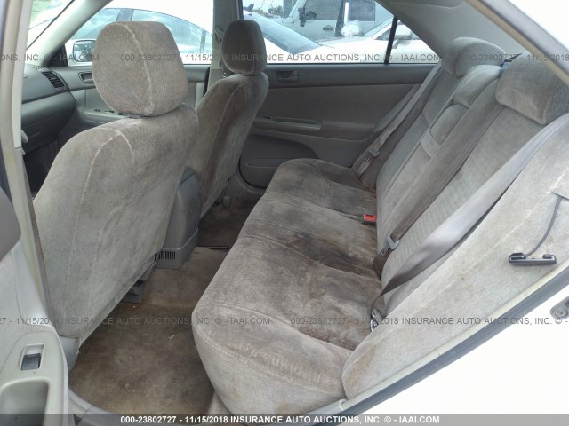 JTDBE32K130171886 - 2003 TOYOTA CAMRY LE/XLE Ақ фото 8