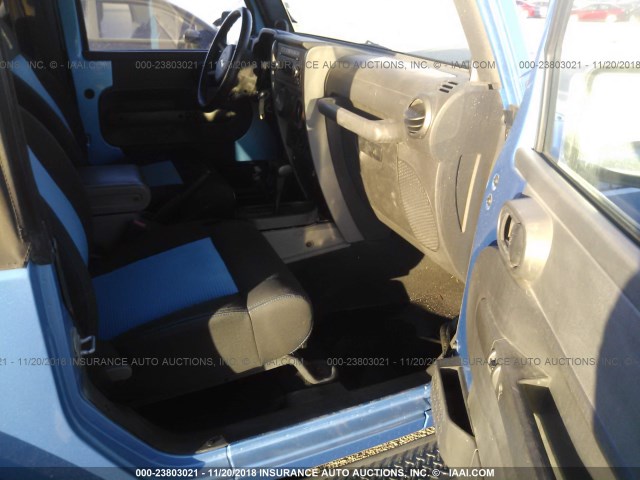 1J4AA2D1XAL157643 - 2010 JEEP WRANGLER SPORT Mavi foto 5