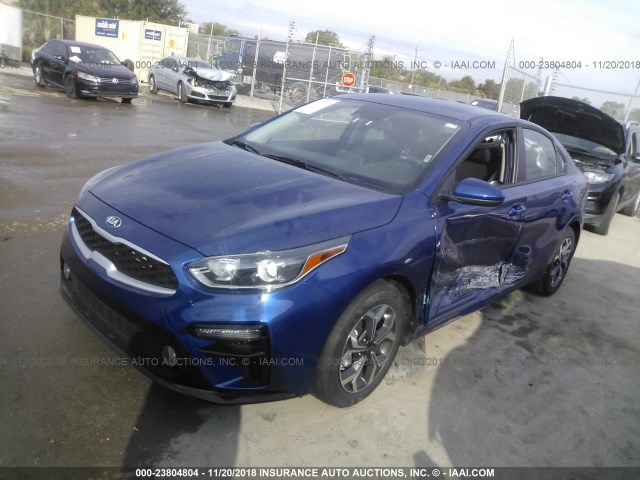 3KPF24AD5KE032496 - 2019 KIA 4 DOOR  BLUE photo 2