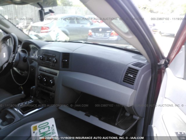 1J8HS48PX7C661428 - 2007 JEEP GRAND CHEROKEE LAREDO/COLUMBIA/FREEDOM 红色 照片 5