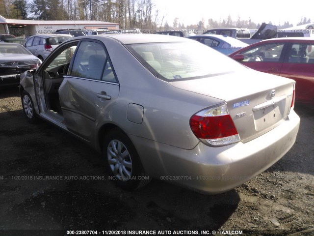4T1BE32K55U051872 - 2005 TOYOTA CAMRY LE/XLE/SE BEIGE photo 3