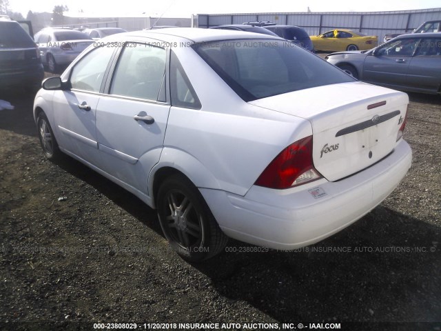 1FAFP34P31W363251 - 2001 FORD FOCUS SE/SE COMFORT WHITE photo 3