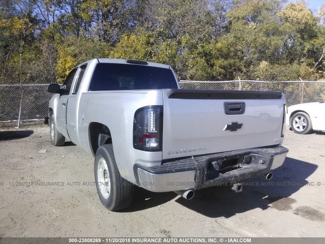 1GCSCREA5AZ222505 - 2010 CHEVROLET SILVERADO C1500  LS SILVER photo 3