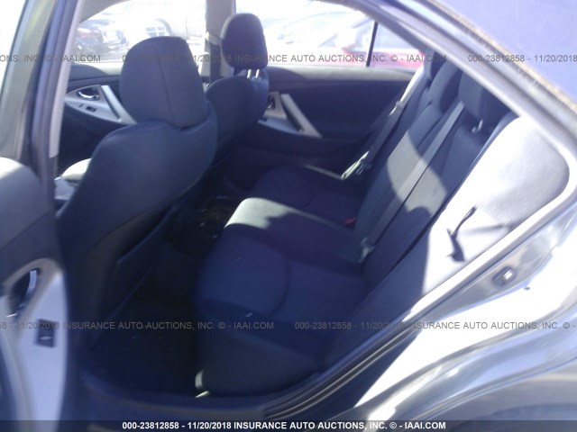 4T1BF3EK9BU229304 - 2011 TOYOTA CAMRY SE/LE/XLE GRAY photo 8
