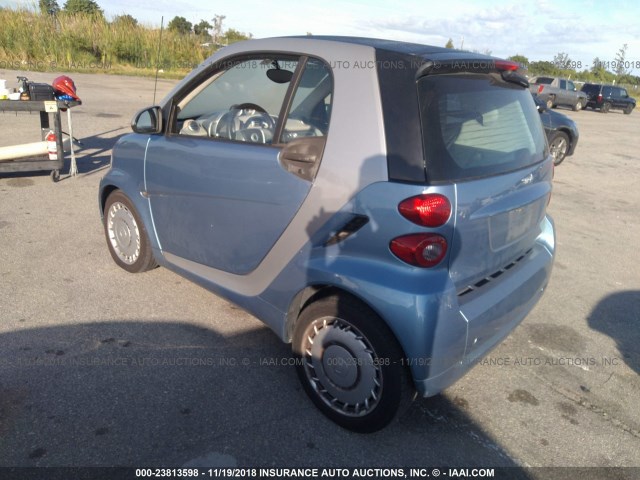 WMEEJ3BA4BK433257 - 2011 SMART FORTWO PURE/PASSION Light Blue photo 3