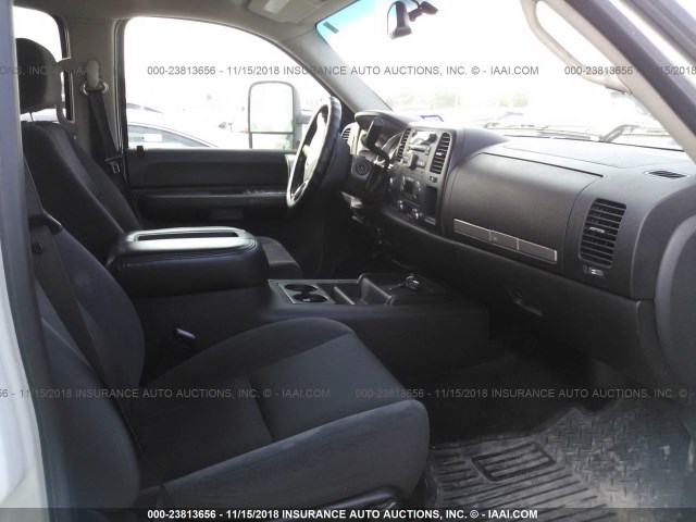 1GCJK33677F561321 - 2007 CHEVROLET SILVERADO K3500 Unknown photo 5