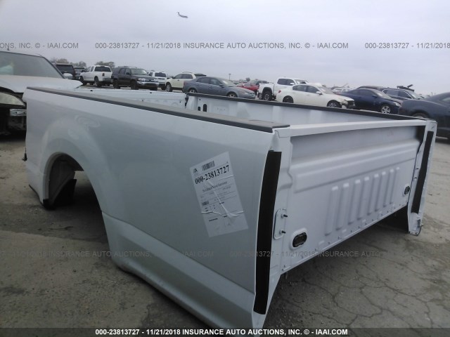 12345 - 2018 FORD F250 BEDS  WHITE photo 1