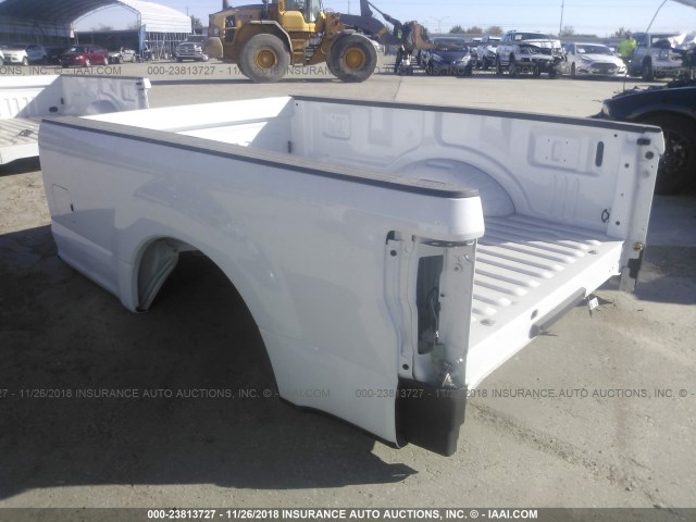 12345 - 2018 FORD F250 BEDS  WHITE photo 3