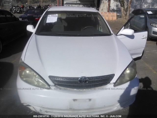 4T1BE32KX3U183717 - 2003 TOYOTA CAMRY LE/XLE/SE WHITE photo 6