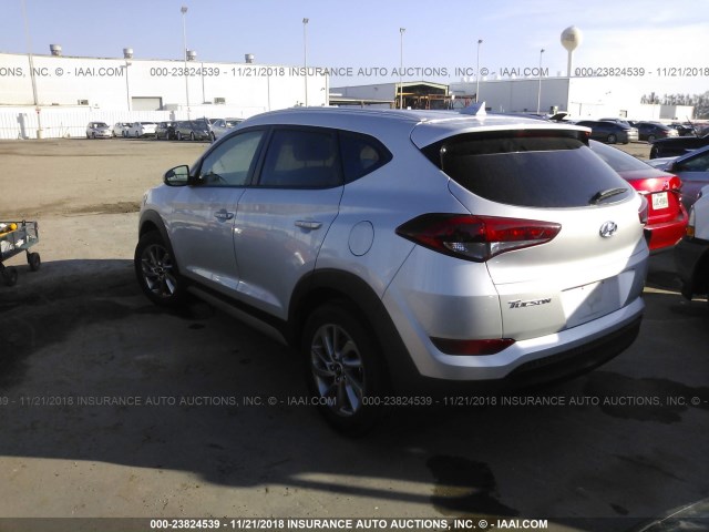 KM8J33A46JU641898 - 2018 HYUNDAI TUCSON SILVER photo 3