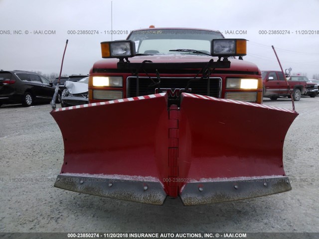 1GTGK24R9WZ519579 - 1998 GMC SIERRA K2500 RED photo 6