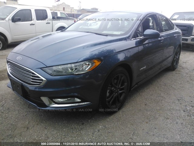 3FA6P0LU3JR131869 - 2018 FORD FUSION SE HYBRID BLUE photo 2