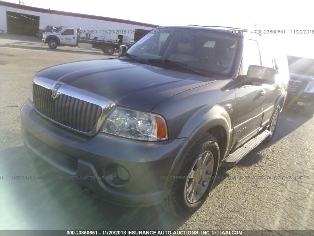 5LMFU27R64LJ16752 - 2004 LINCOLN NAVIGATOR Қоңыр фото 2