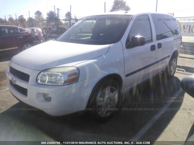 1GNDU23117D145452 - 2007 CHEVROLET UPLANDER LS WHITE photo 2