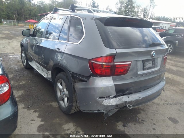 5UXZV4C53BL414168 - 2011 BMW X5 GRAY photo 3