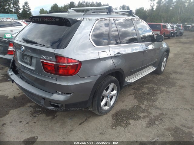 5UXZV4C53BL414168 - 2011 BMW X5 GRAY photo 4