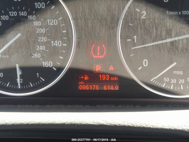 5UXZV4C53BL414168 - 2011 BMW X5 GRAY photo 7