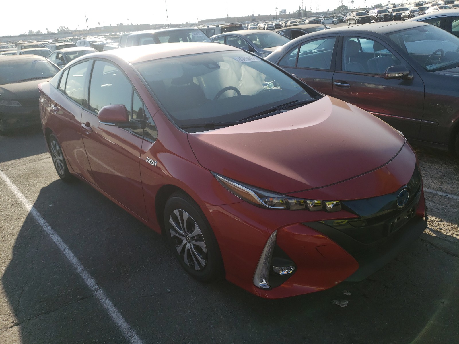 JTDKARFP4L3159301 - 2020 TOYOTA PRIUS PRIME LE RED photo 1