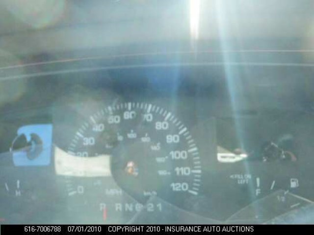 1LNHM81W11Y658322 - 2001 LINCOLN TOWN CAR EXECUTIVE GREEN photo 7