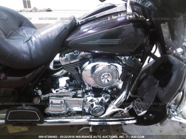 1HD1FCW116Y665468 - 2006 HARLEY-DAVIDSON FLHTCUI BLACK photo 8